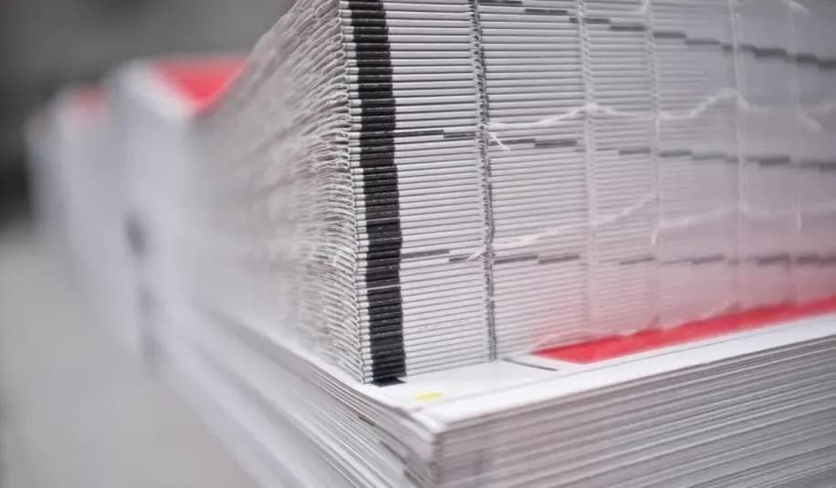 Jak powstaje książka w drukarni? Odkryj zaskakujące etapy produkcji Jak powstaje książka w drukarni? Odkryj zaskakujące etapy produkcji